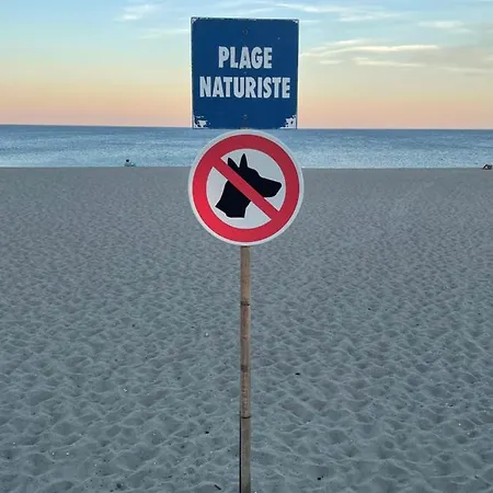 In Naturiste Direkt Am Leucate